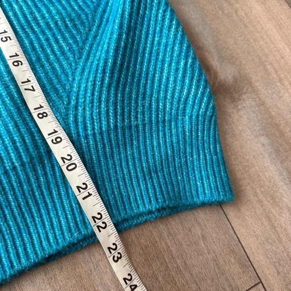 H&M women’s chunky knit wool blend ballon sleeve turtle neck sweater teal - Picture 3 of 6